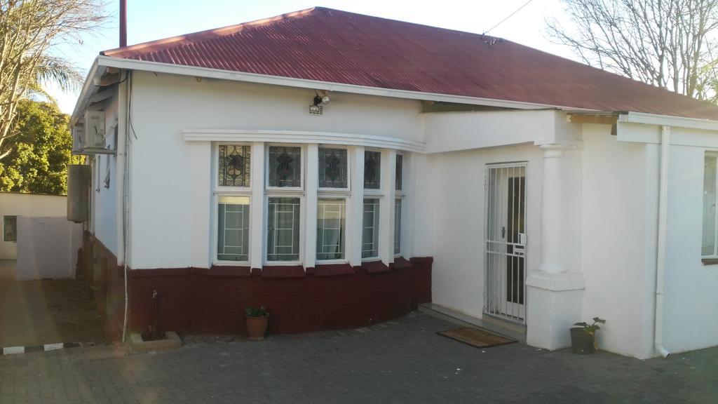 Valley Guest House Pretoria-Noord Buitenkant foto