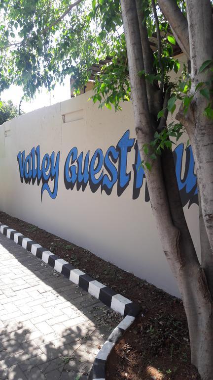 Valley Guest House Pretoria-Noord Buitenkant foto