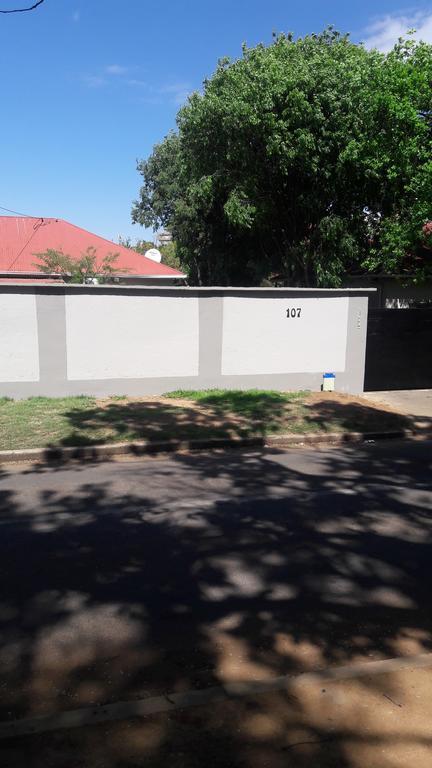 Valley Guest House Pretoria-Noord Buitenkant foto