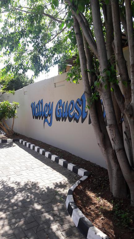 Valley Guest House Pretoria-Noord Buitenkant foto